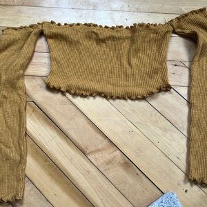5/$15 off shoulder top